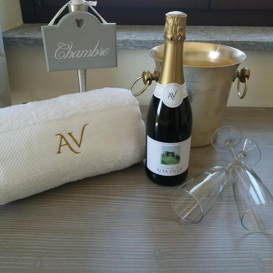 Alta Villa The Countryhouse Adults Only Boutique Bnb Vigliano d'Asti Ngoại thất bức ảnh
